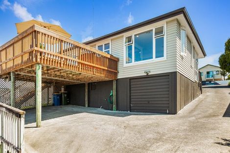 Photo of property in 91 Don Buck Road, Massey, Auckland, 0614