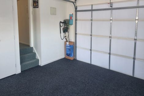 Photo of property in 72 Cabeleigh Drive, Helensville, 0800