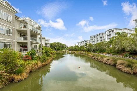 Photo of property in 37 Landmark Terrace, Orewa, 0931