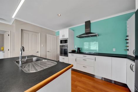 Photo of property in 30c Egmont Street, Hawera, 4610