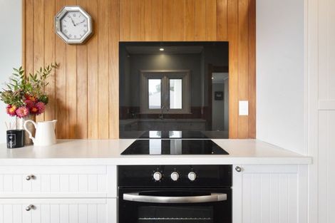 Photo of property in 9 Wellington Street, Feilding, 4702