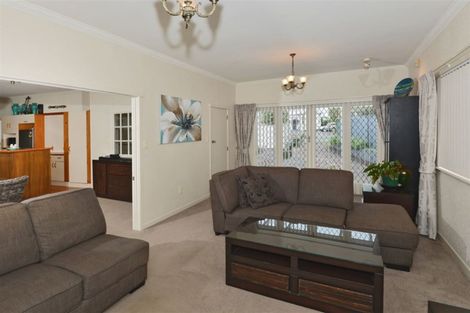 Photo of property in 82 Hatea Drive, Regent, Whangarei, 0112