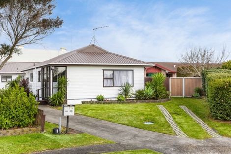 Photo of property in 22a Churchill Terrace, Waiuku, 2123