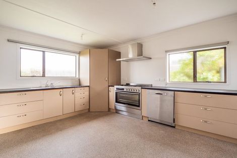 Photo of property in 22 Queen Street, Brighton, Dunedin, 9035