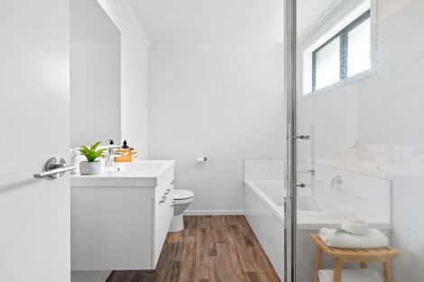 Photo of property in 13a Dickson Road, Papamoa Beach, Papamoa, 3118