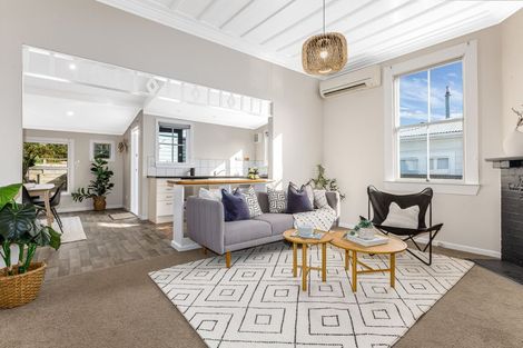 Photo of property in 11 Angus Avenue, Berhampore, Wellington, 6023