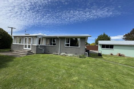 Photo of property in 16 Geelong Place, Burnside, Christchurch, 8053