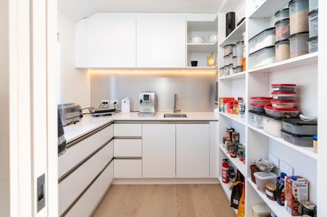 Photo of property in 14 Garden Road, Raumati Beach, Paraparaumu, 5032