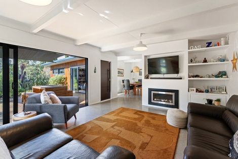 Photo of property in 44 Matai Road, Raumati South, Paraparaumu, 5032