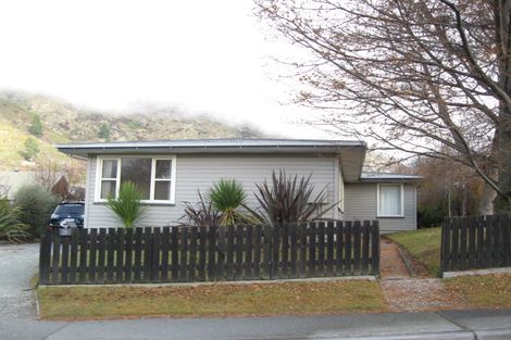 Photo of property in 26 Remarkables Crescent, Frankton, Queenstown, 9300