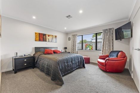 Photo of property in 19a Sedcole Street, Pahiatua, 4910