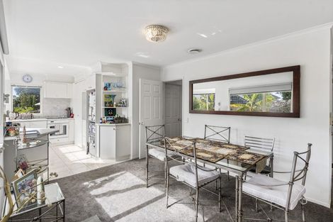 Photo of property in 2/62 Orangewood Drive, Northpark, Auckland, 2013