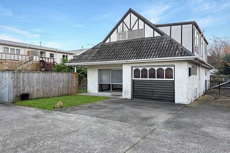 Photo of property in 584 Ferguson Street, Terrace End, Palmerston North, 4410