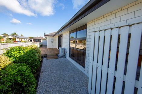 Photo of property in 15 Celtic Place, Waipu, 0510