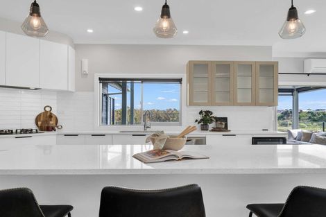 Photo of property in 106 Sereno Vista, Bellevue, Tauranga, 3110