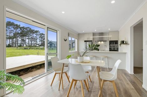 Photo of property in 94 Mirikau Road, Warea, New Plymouth, 4381