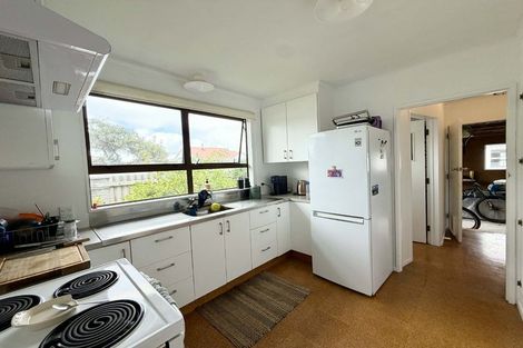 Photo of property in 3 Kaimata Street, Brooklands, New Plymouth, 4310