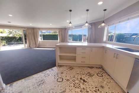 Photo of property in 1 Pukekura Place, Taradale, Napier, 4112