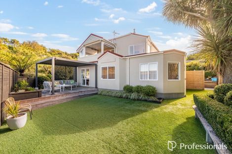 Photo of property in 115 Normandale Road, Normandale, Lower Hutt, 5010