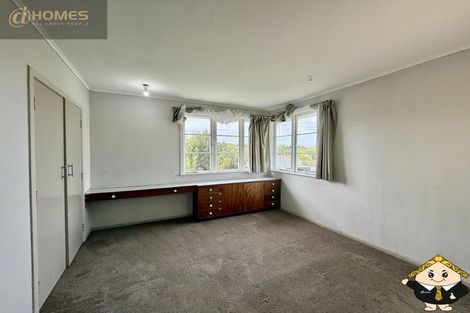 Photo of property in 17 Sheehan Road, Te Atatu South, Auckland, 0610
