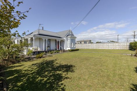 Photo of property in 14 Mouatt Street, Waitara, 4320