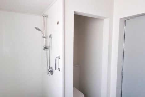 Photo of property in 22 Alexander Street, Waikanae, 5036