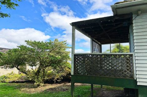 Photo of property in 26 Netherlands Avenue, Kelston, Auckland, 0602