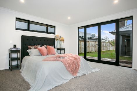 Photo of property in 35 Tulip Drive, Cambridge, 3434