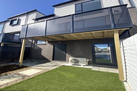 Photo of property in 7/1 Fruitvale Road, New Lynn, Auckland, 0600