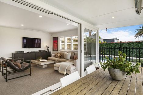 Photo of property in 34 Hinemoa Street, Birkenhead, Auckland, 0626