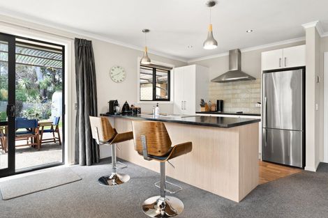 Photo of property in 10 Saint James Place, Fairfield, Dunedin, 9018