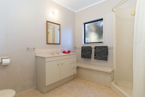 Photo of property in 1 Ruamoana Place, Omokoroa, 3114