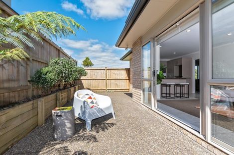 Photo of property in 20 Earlshall Drive, Flat Bush, Auckland, 2016