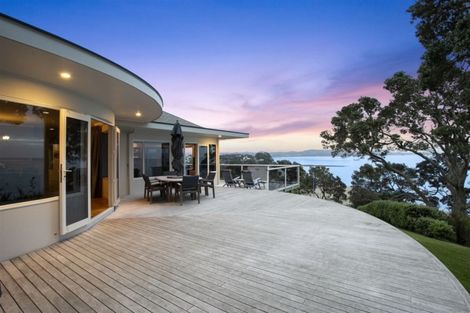 Photo of property in 30 Marellen Drive, Red Beach, 0932