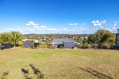 Photo of property in 5 Wellington Road, Surfdale, Waiheke Island, 1081