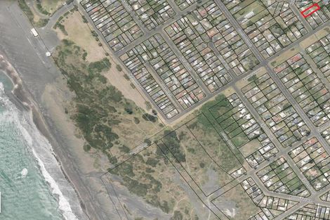 Photo of property in 2 Kotuku Street, Castlecliff, Whanganui, 4501