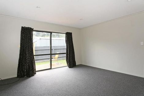 Photo of property in 1/37 Compton Crescent, Taita, Lower Hutt, 5011