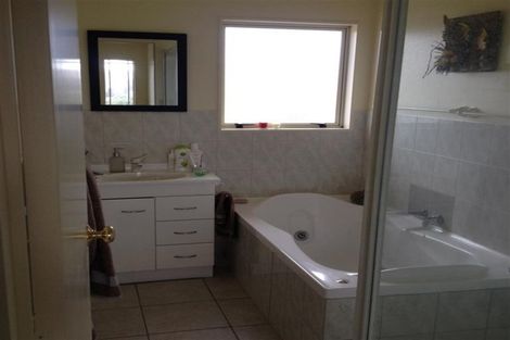 Photo of property in 109 Bracken Road, Paparangi, Wellington, 6037