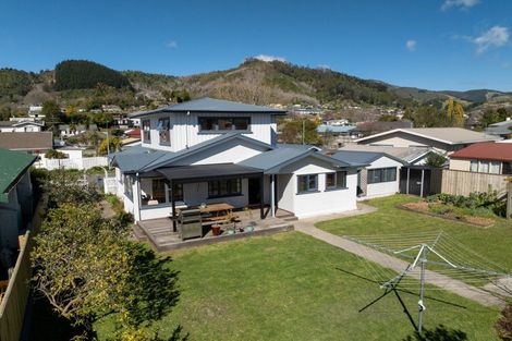 Photo of property in 16 Gorrie Street, Nelson South, Nelson, 7010