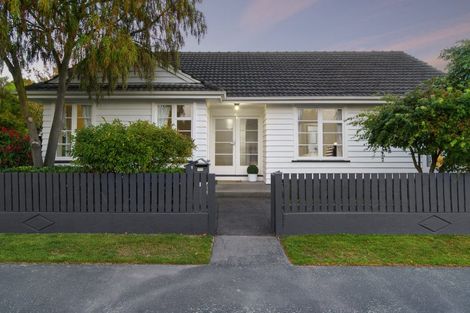 Photo of property in 1 Chepstow Avenue, Fendalton, Christchurch, 8052