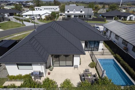 Photo of property in 15 Charlotte Drive, Omokoroa, 3114