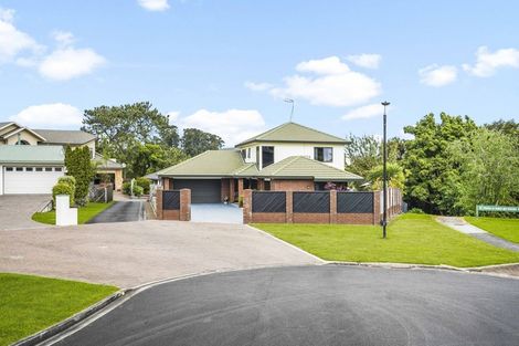Photo of property in 11 Sunset Close, Western Heights, Hamilton, 3200