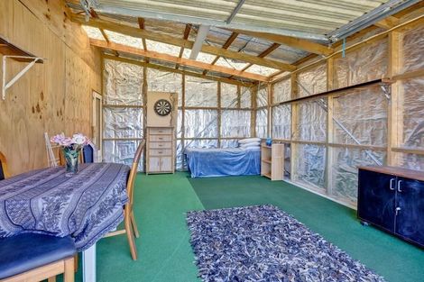 Photo of property in 37 Onaero Beach Road, Onaero, Urenui, 4383