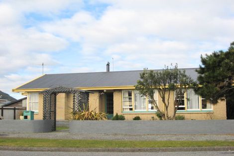 Photo of property in 61 Blake Street, Blaketown, Greymouth, 7805