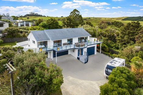 Photo of property in 4 Kookaburra Drive, Tawharanui Peninsula, Warkworth, 0986