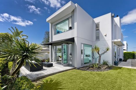 Photo of property in 3 Aberdeen Road, Castor Bay, Auckland, 0620