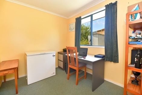 Photo of property in 67 Cabeleigh Drive, Helensville, 0800