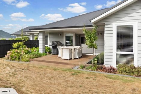 Photo of property in 58 Montgomery Crescent, Kinloch, Taupo, 3377