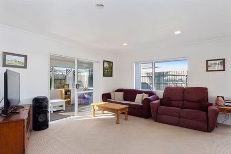 Photo of property in 10a Liftan Place, Mount Maunganui, 3116