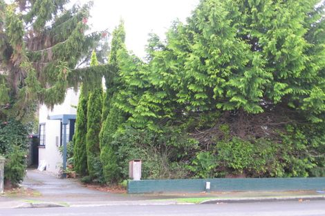 Photo of property in 7 Pahiatua Street, Hokowhitu, Palmerston North, 4410